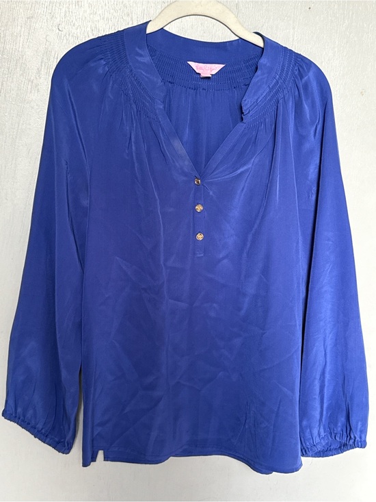 Lilly Pulitzer Tops - Lilly Pulitzer Elsa Silk Blouse in Brilliant Blue size Medium EUC